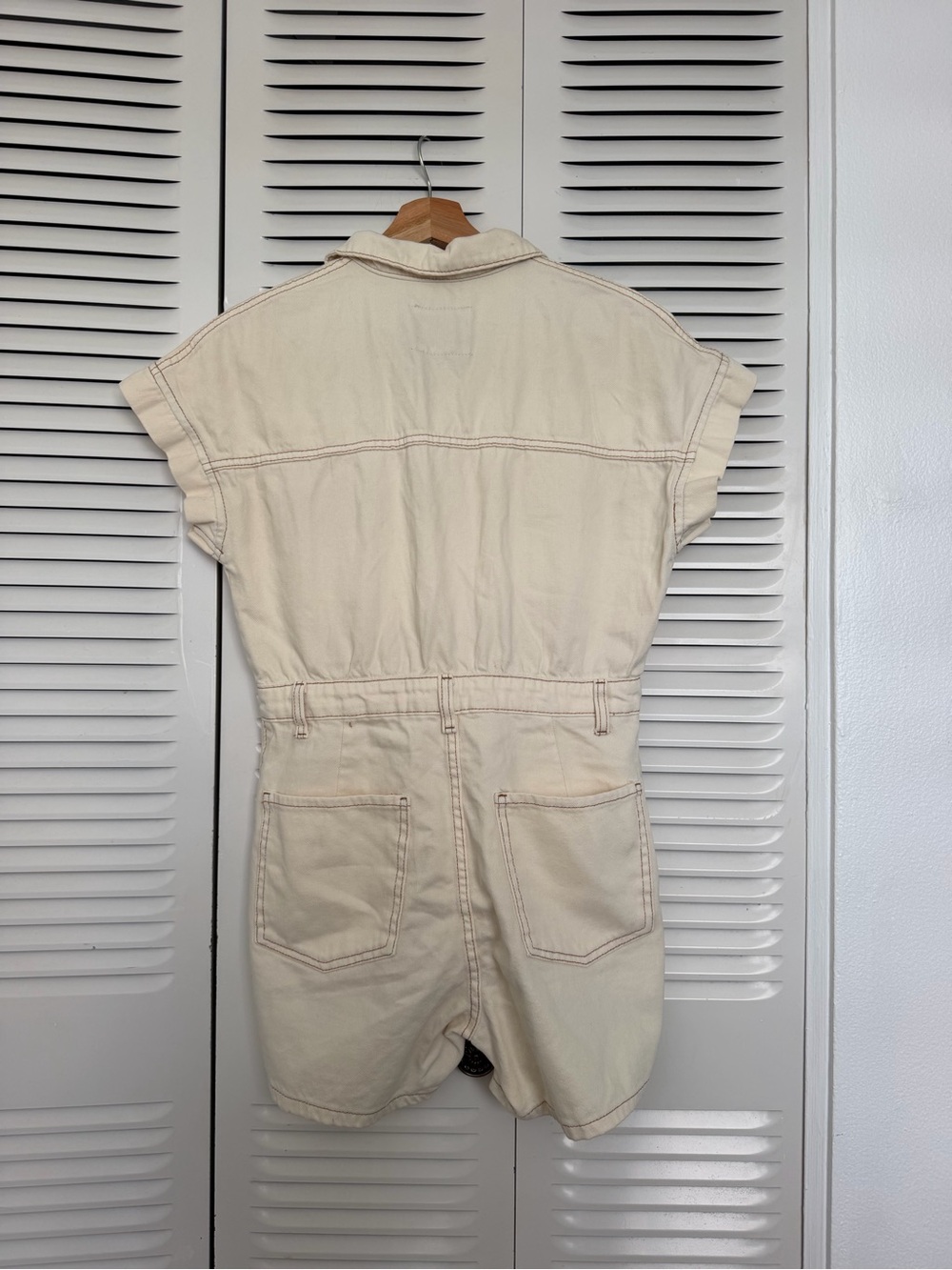 Denim&Co Cream Short-Sleeve Denim Romper - Picture 4 of 6